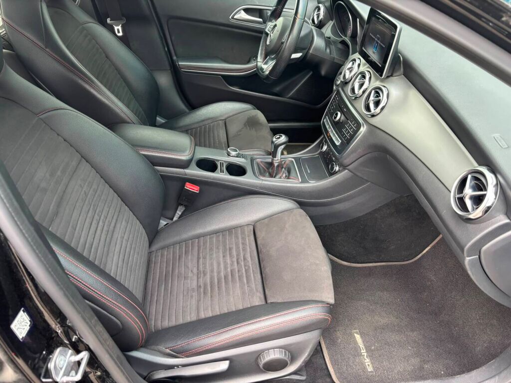 Mercedes-Benz GLA 2019 Musta