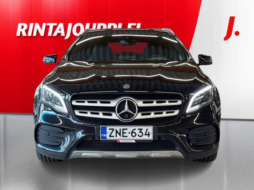 Mercedes-Benz GLA 2019 Musta
