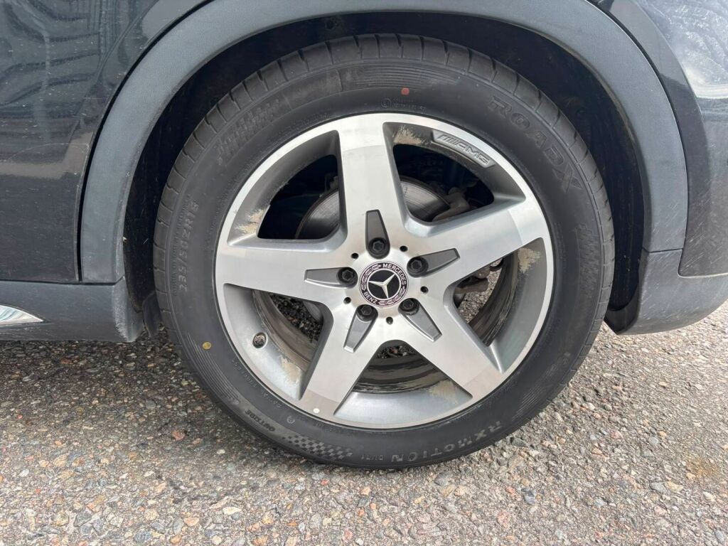 Mercedes-Benz GLA 2019 Musta