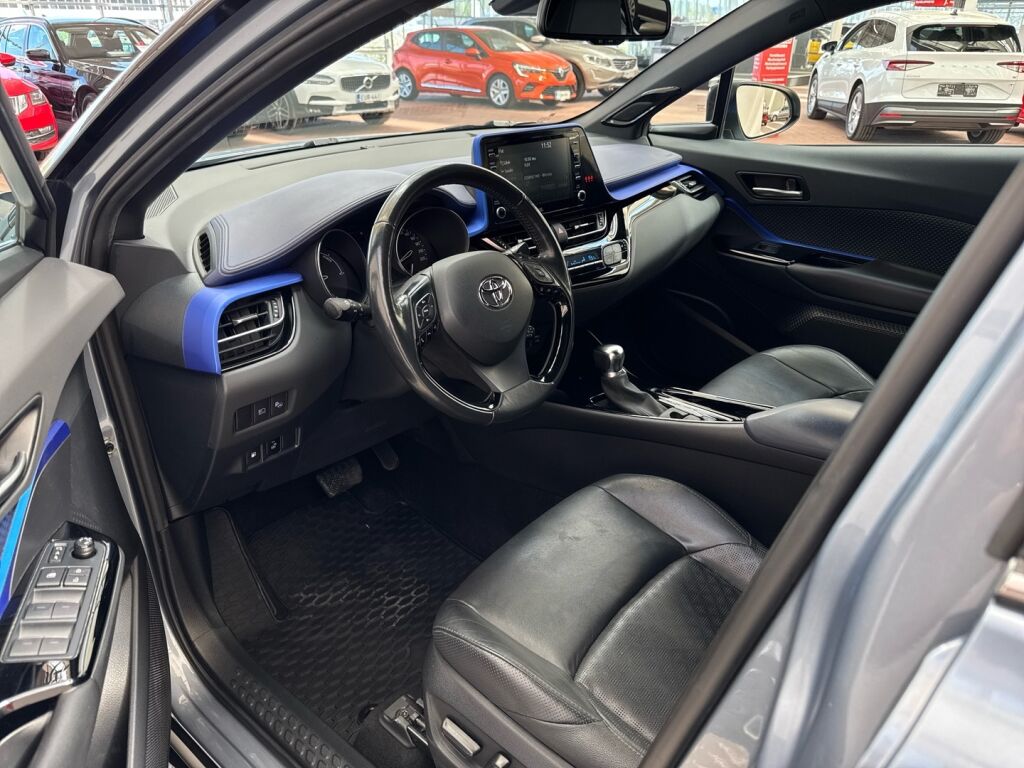 Toyota C-HR 2020 Harmaa