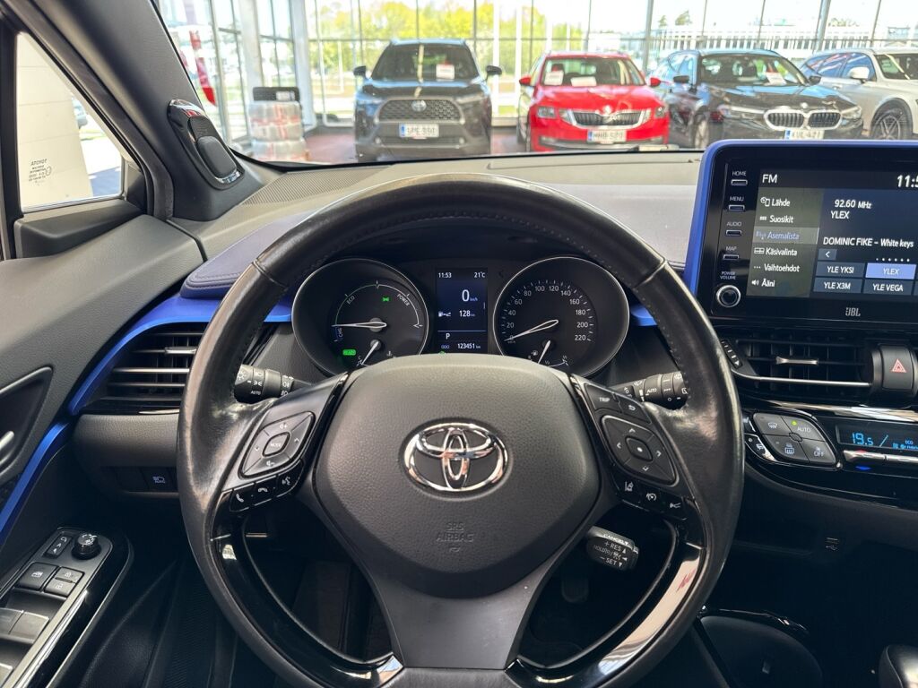 Toyota C-HR 2020 Harmaa