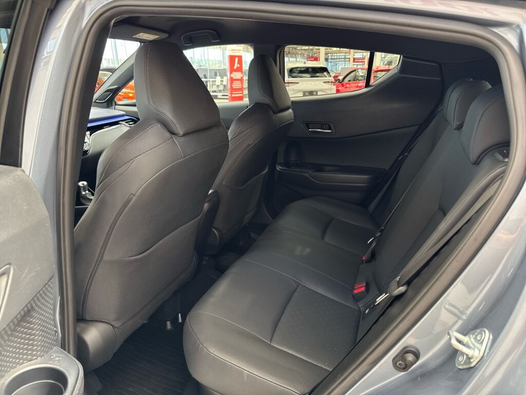 Toyota C-HR 2020 Harmaa