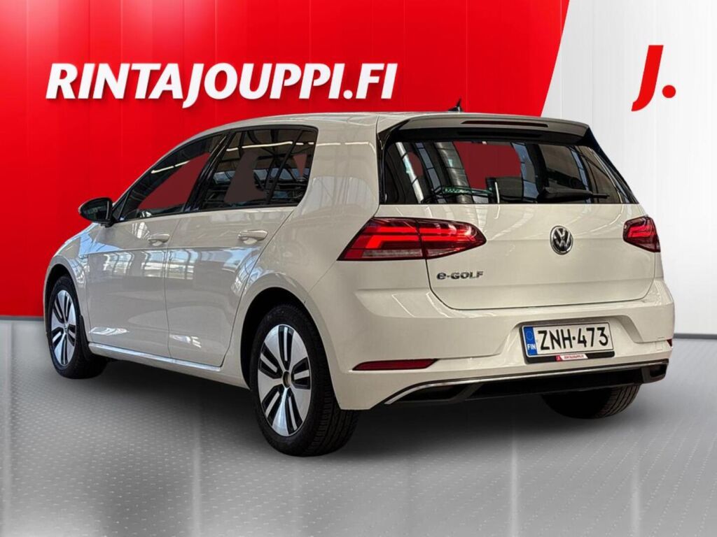 Volkswagen Golf 2020, photo 3/27