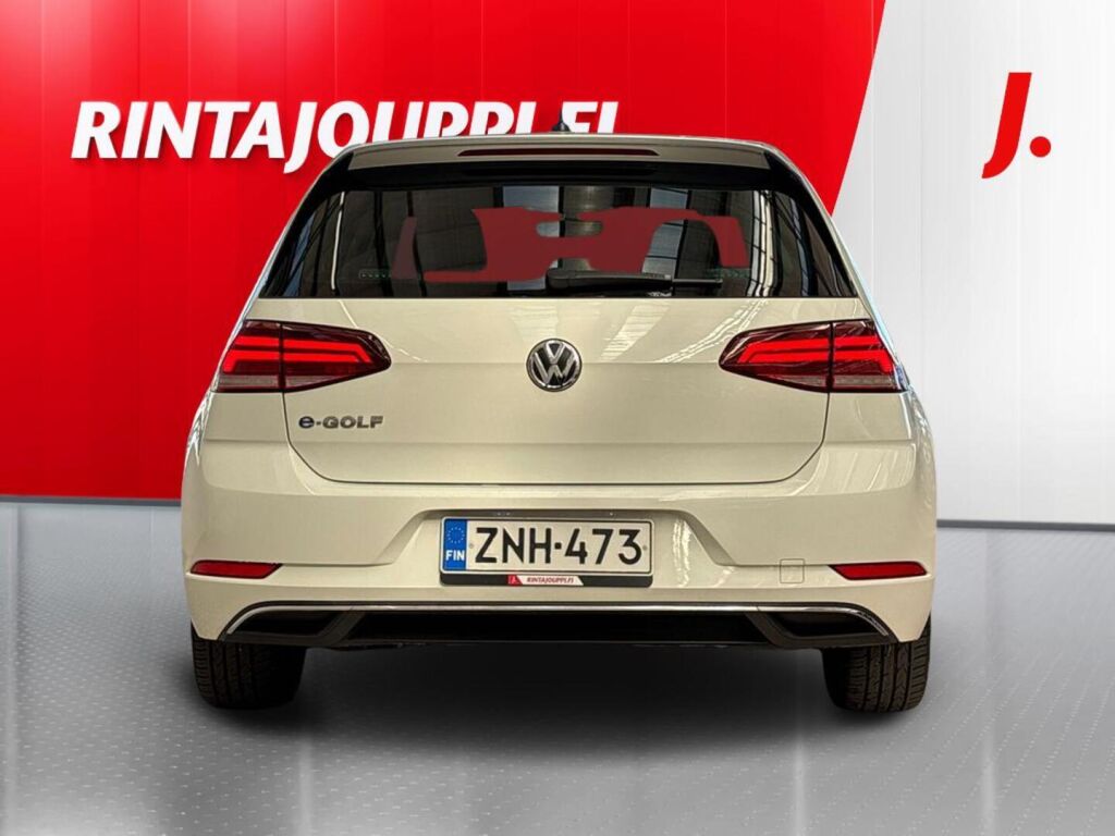 Volkswagen Golf 2020, photo 6/27