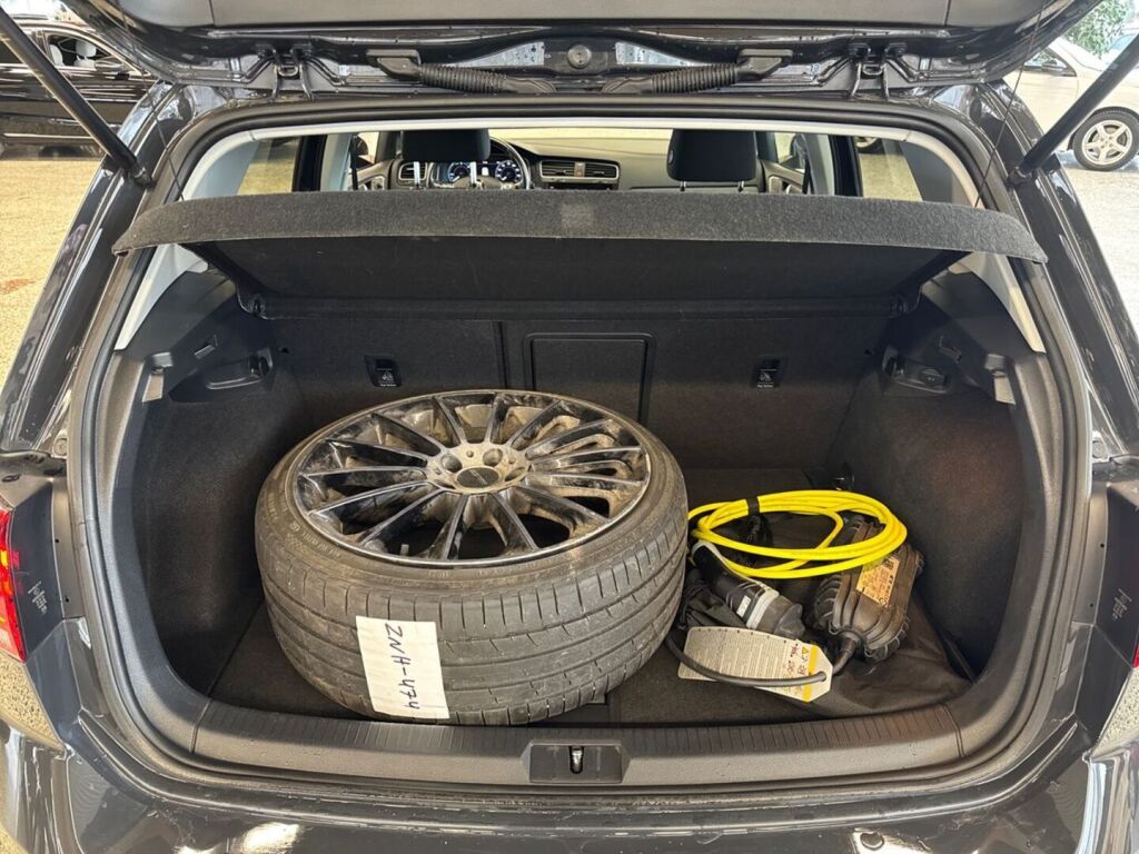 Volkswagen Golf 2020 Harmaa