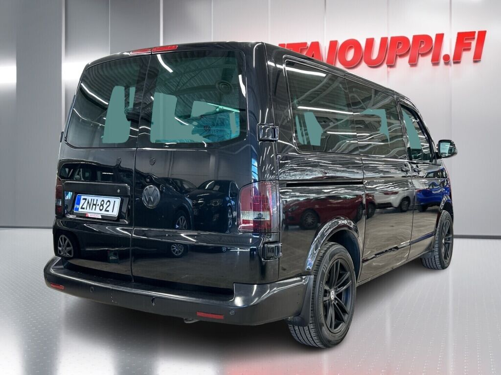 Volkswagen Caravelle 2012 Musta