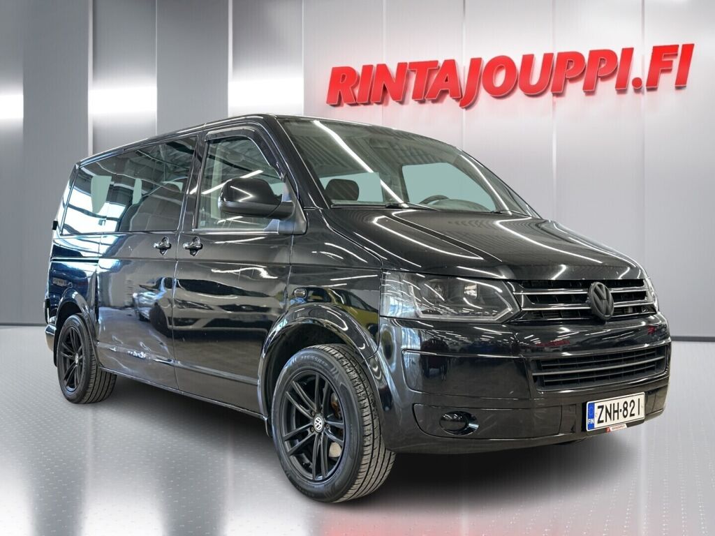Volkswagen Caravelle 2012 Musta