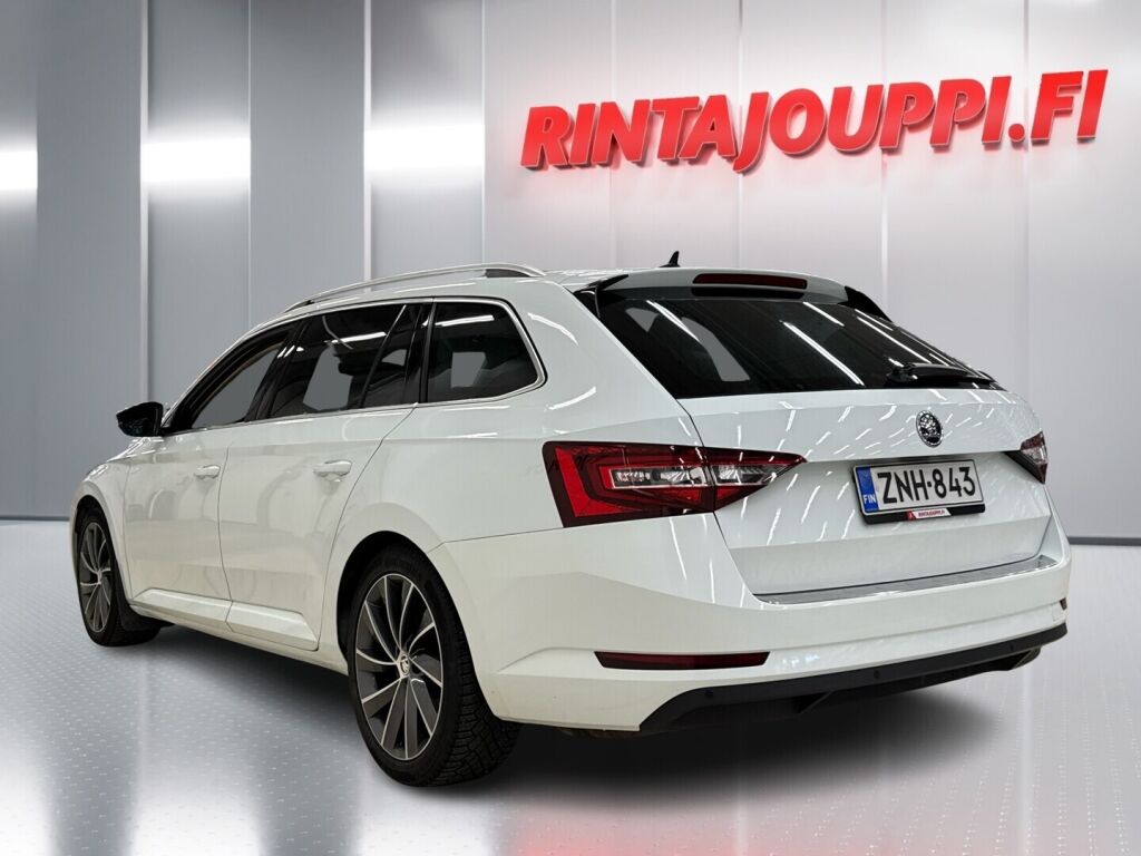 Skoda Superb 2015 Valkoinen