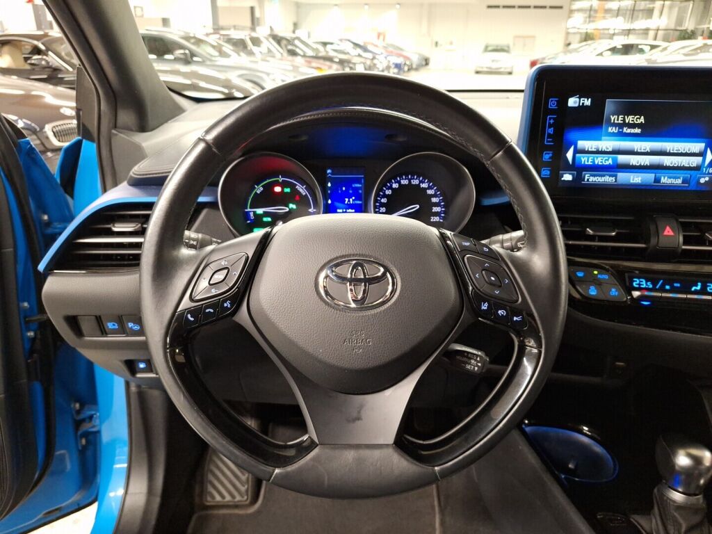 Toyota C-HR 2019 Sininen