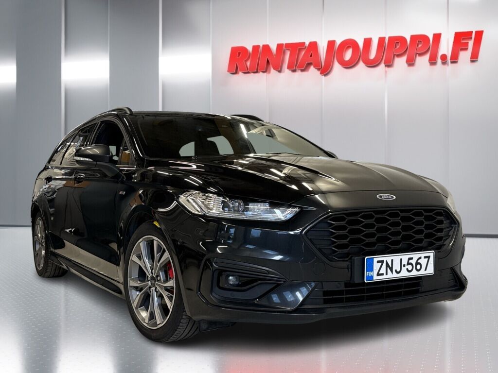 Ford Mondeo 2022 Musta