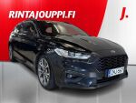Ford Mondeo 2022 Musta