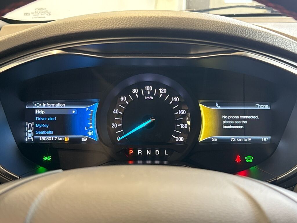 Ford Mondeo 2022 Musta