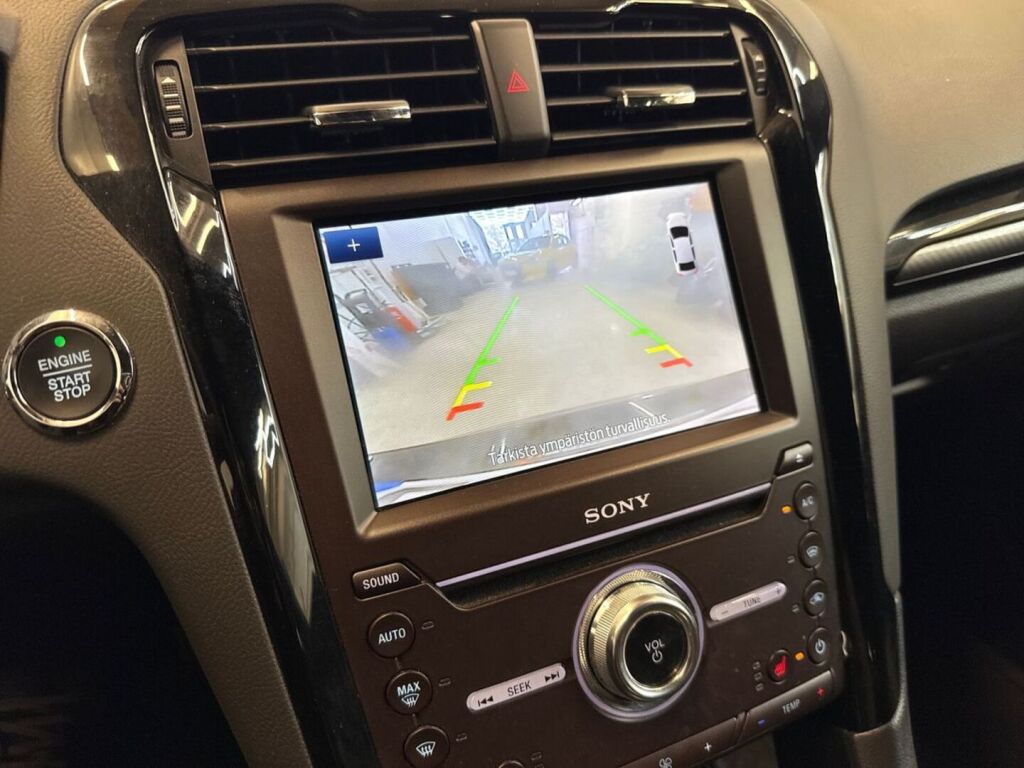 Ford Mondeo 2022 Musta