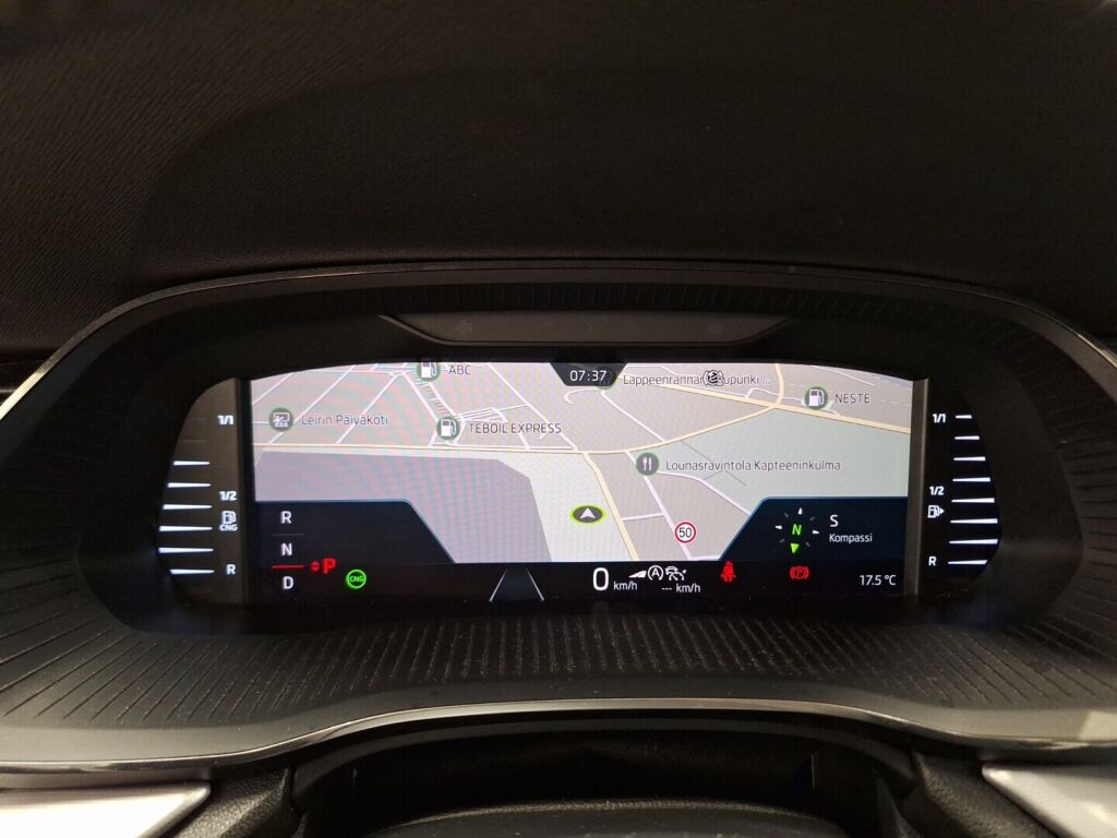 Skoda Octavia 2022 Valkoinen