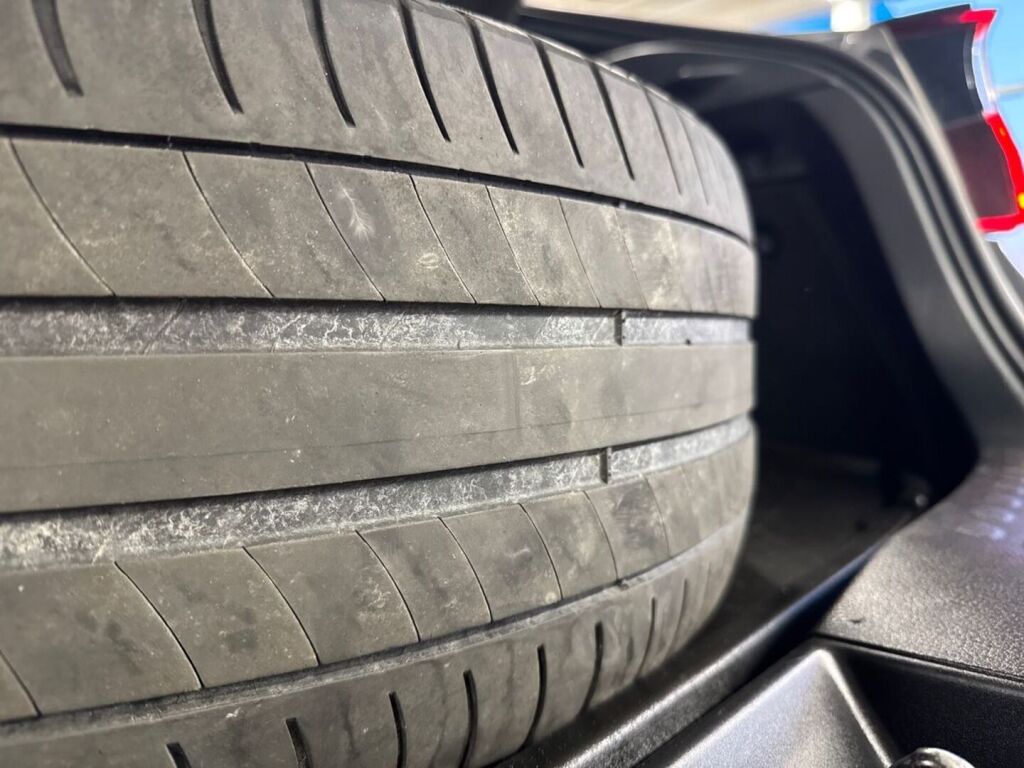 Toyota C-HR 2022 Harmaa