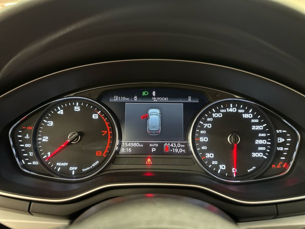 Audi A4 2022 Valkoinen