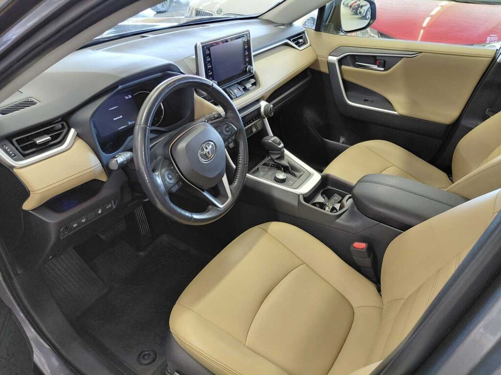 Toyota RAV4 2019 Harmaa