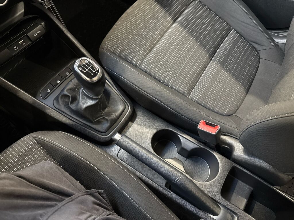 Kia Stonic 2020 Punainen