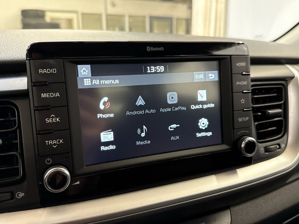 Kia Stonic 2020 Punainen