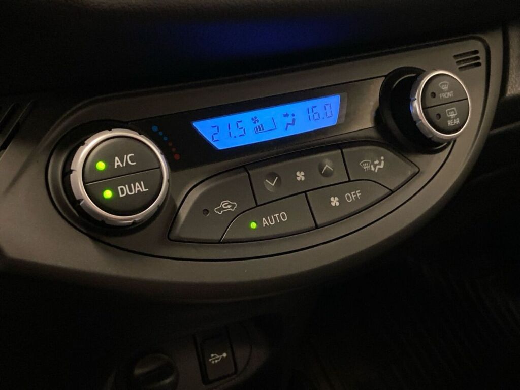 Toyota Yaris 2020 Harmaa