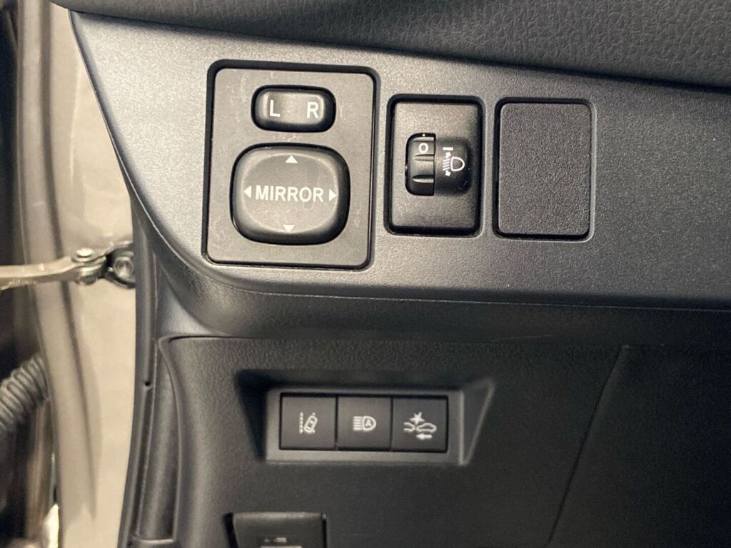 Toyota Yaris 2020 Harmaa
