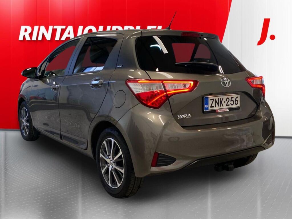 Toyota Yaris 2020 Harmaa