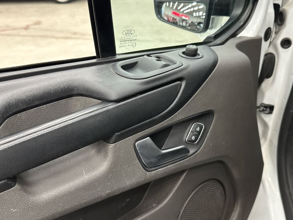 Ford Transit Custom 2021 Valkoinen