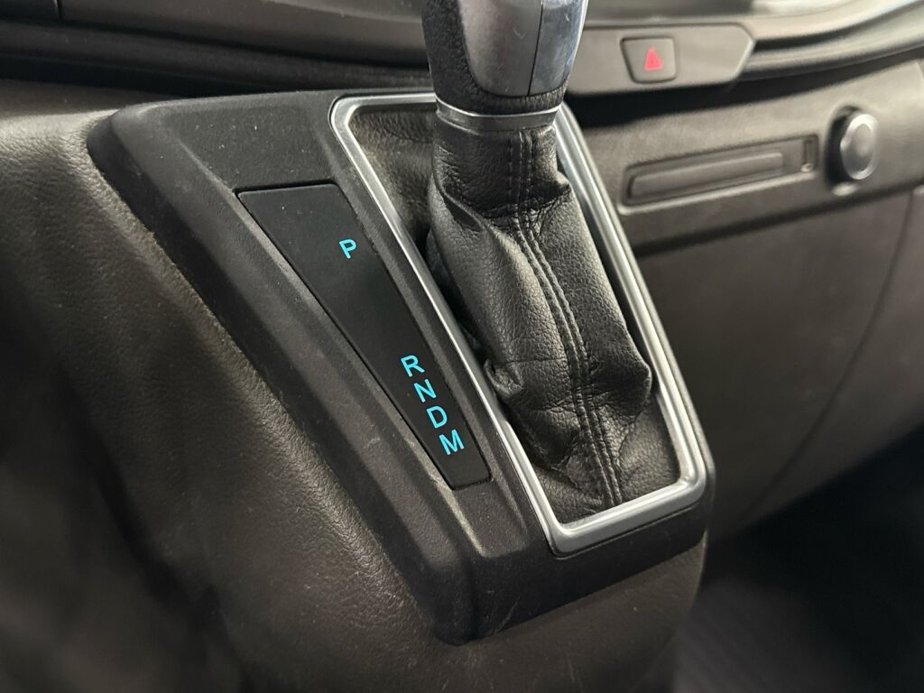 Ford Transit Custom 2021 Valkoinen