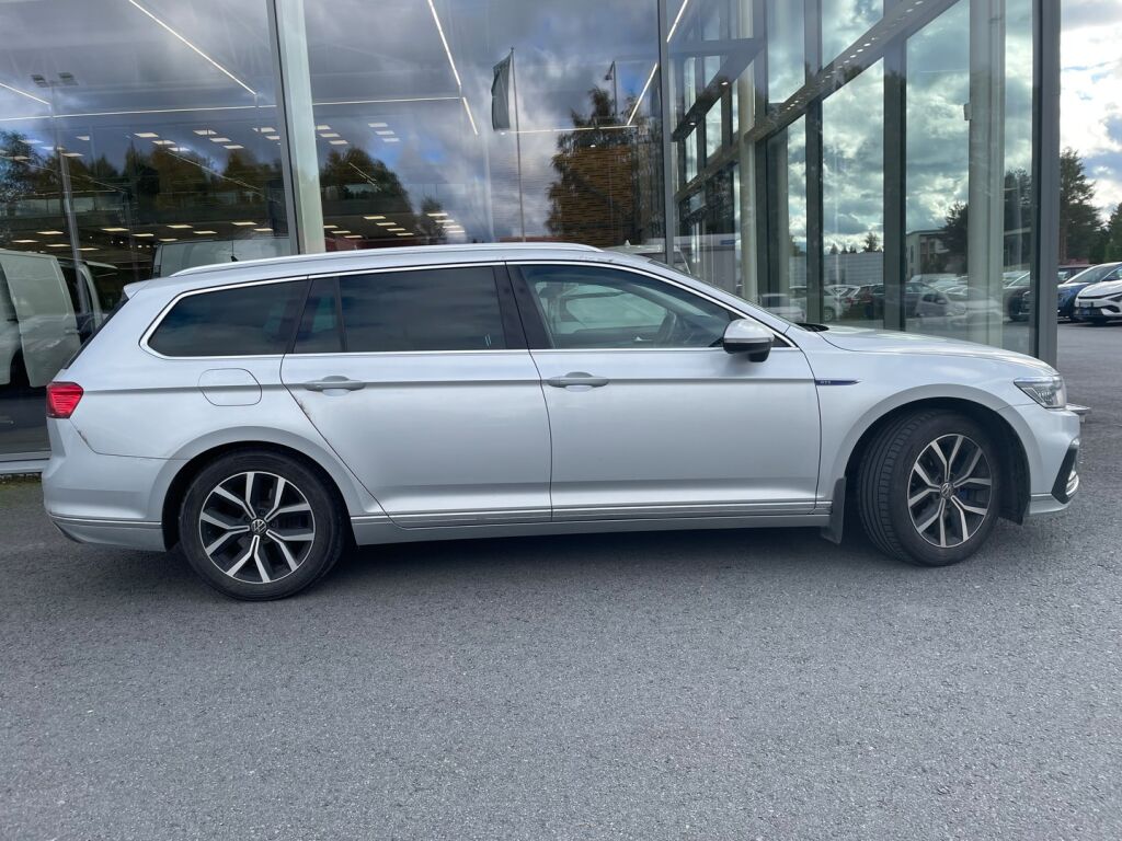 Volkswagen Passat 2021 Hopea