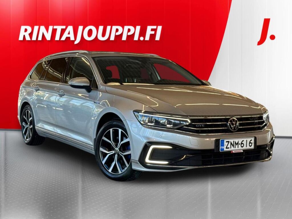 Volkswagen Passat 2021, photo 2/26