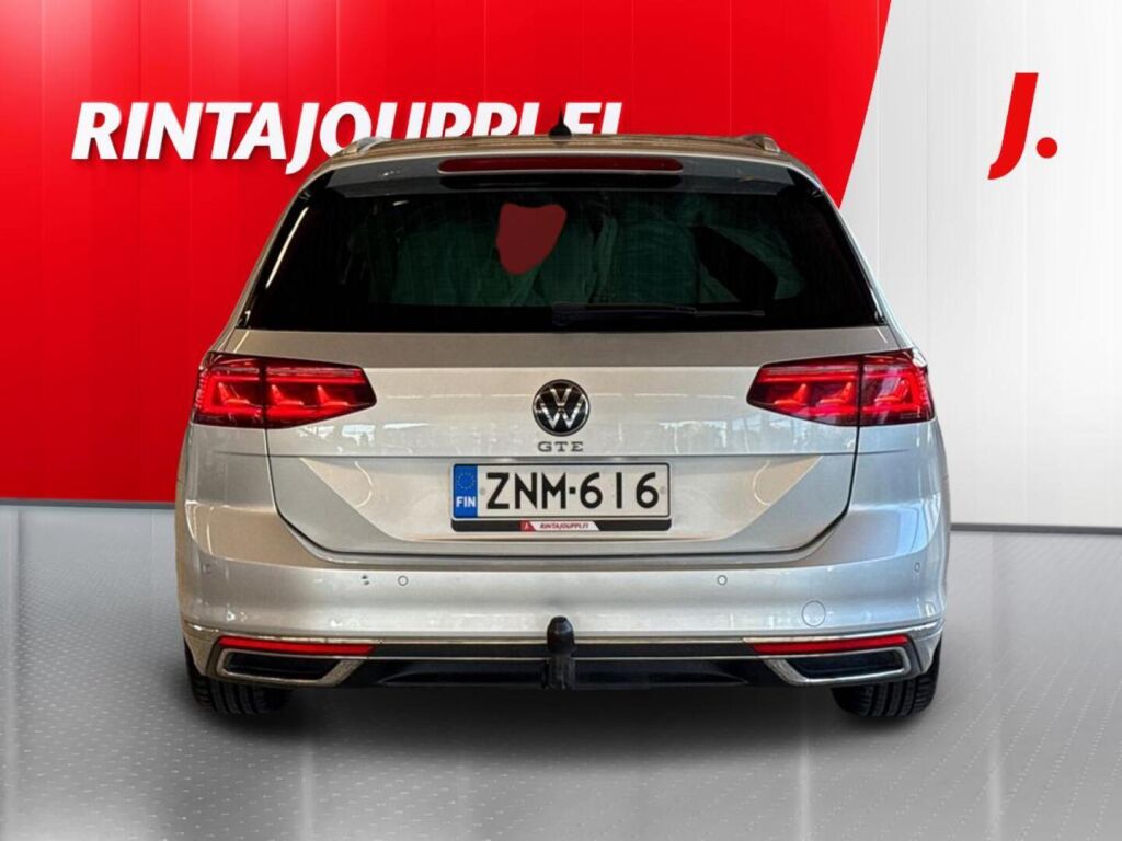 Volkswagen Passat 2021, photo 6/26