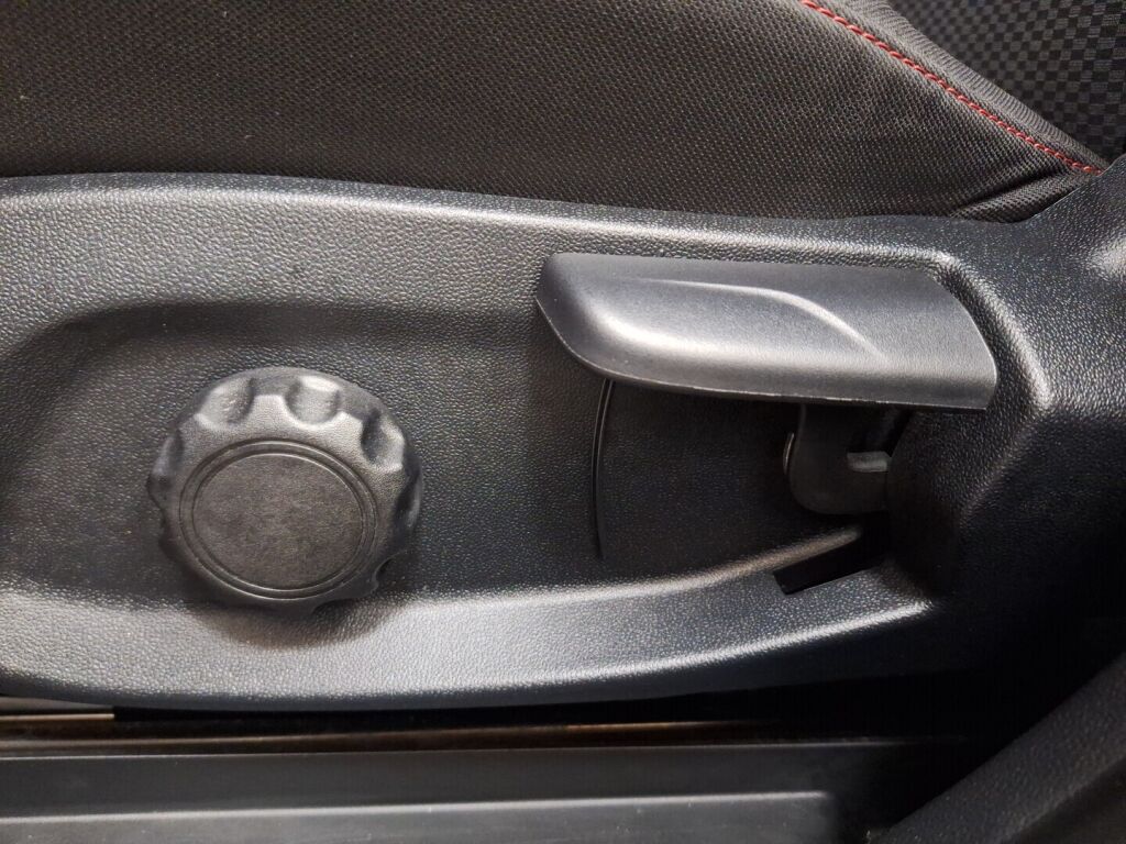 Ford Puma 2020 Punainen