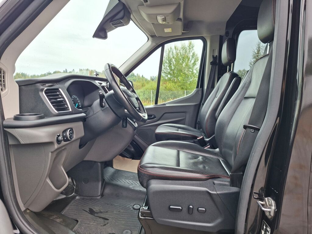 Ford Transit 2021 Musta