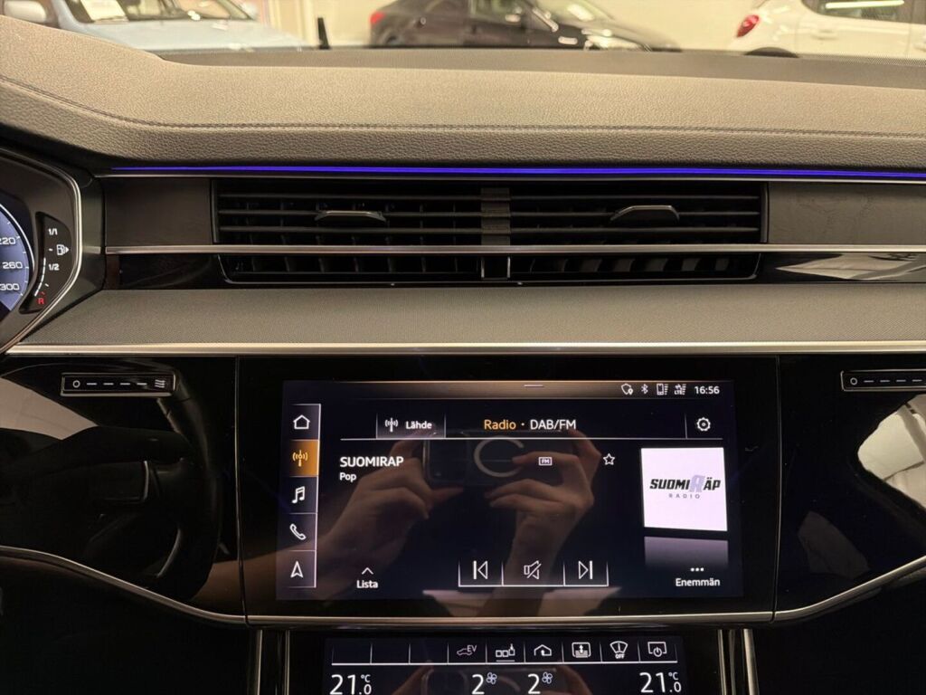 Audi A8 2020 Harmaa