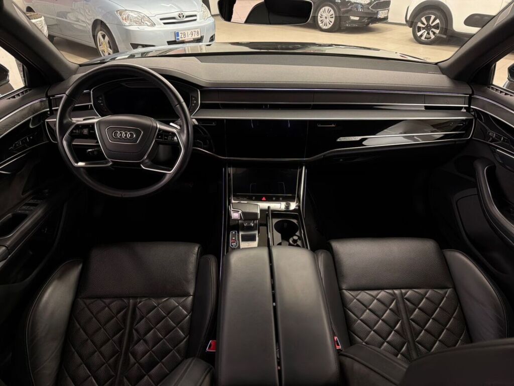 Audi A8 2020 Harmaa