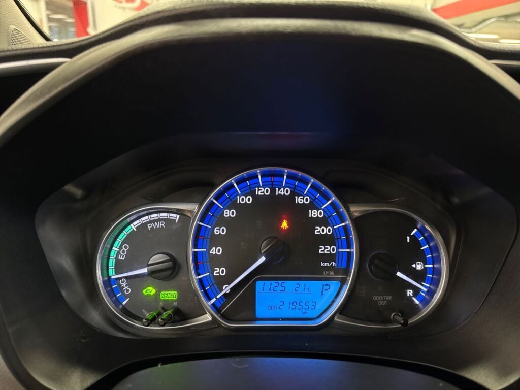 Toyota Yaris 2015 Harmaa