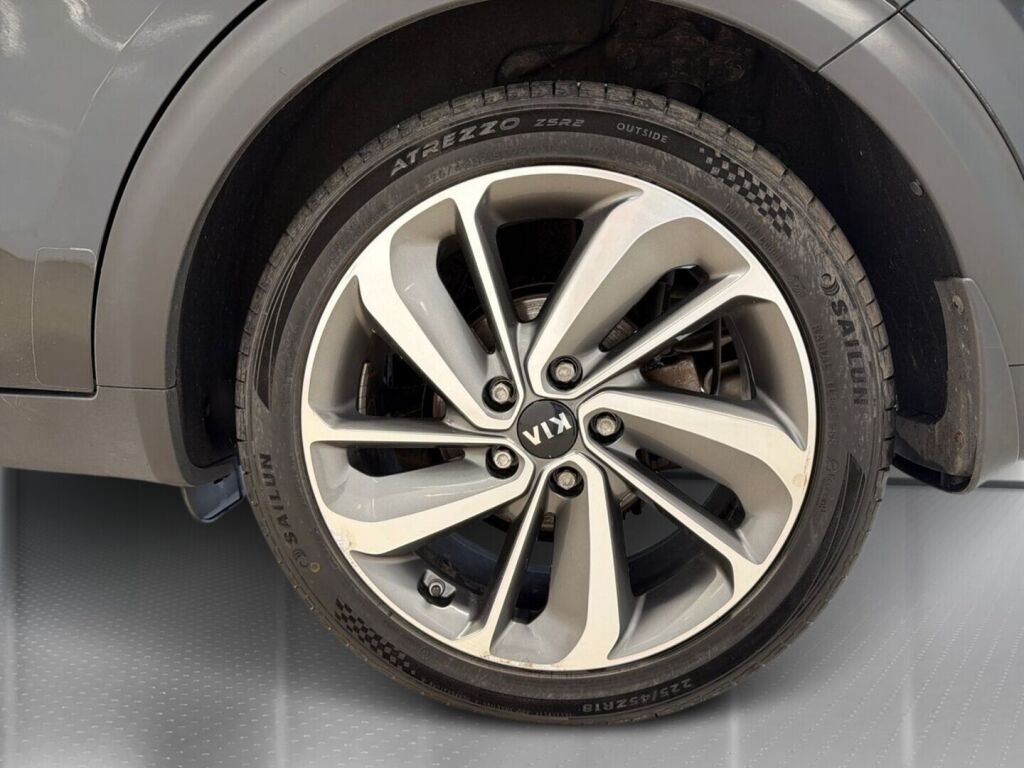 Kia Niro 2016 Musta