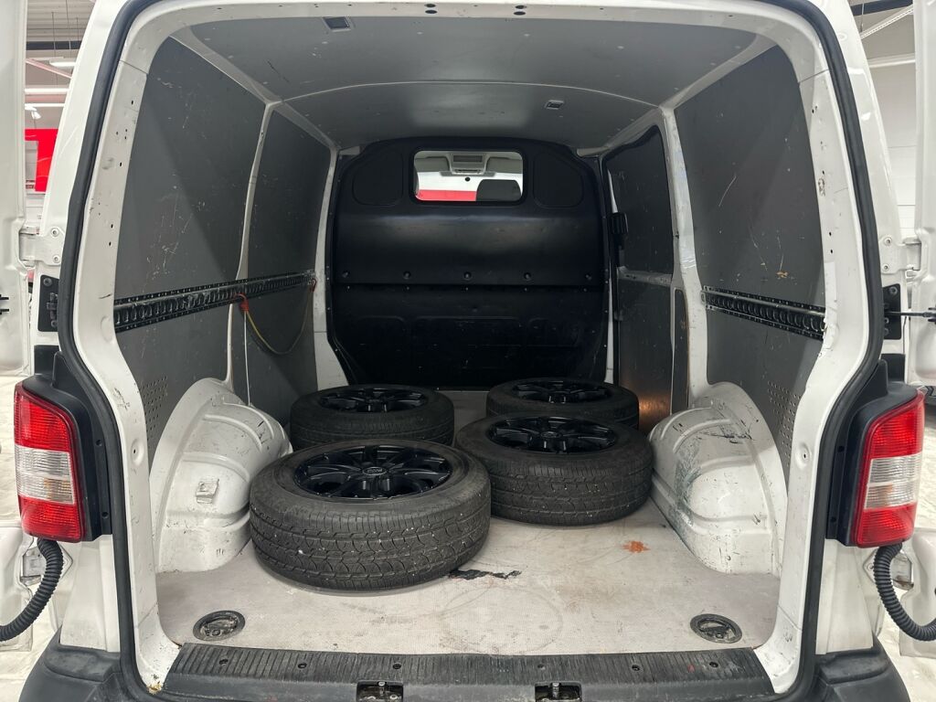 Volkswagen Transporter 2011 Valkoinen