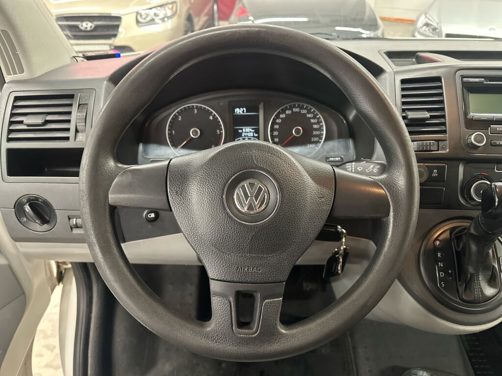 Volkswagen Transporter 2011 Valkoinen