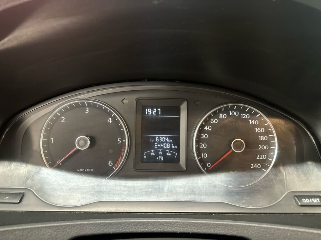 Volkswagen Transporter 2011 Valkoinen