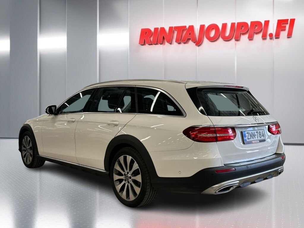 Mercedes-Benz E 2017 Valkoinen