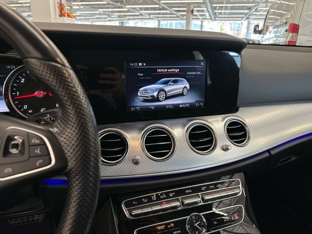 Mercedes-Benz E 2017 Valkoinen