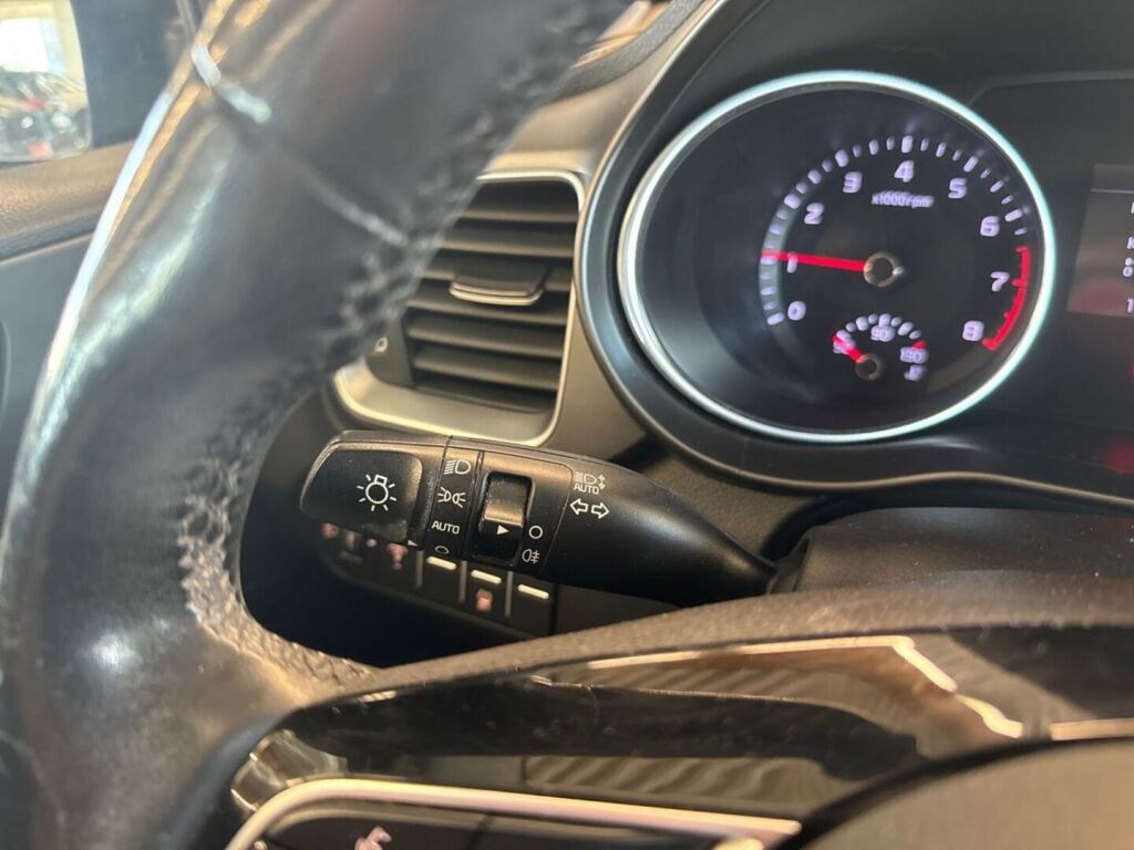 Kia Ceed 2020 Punainen