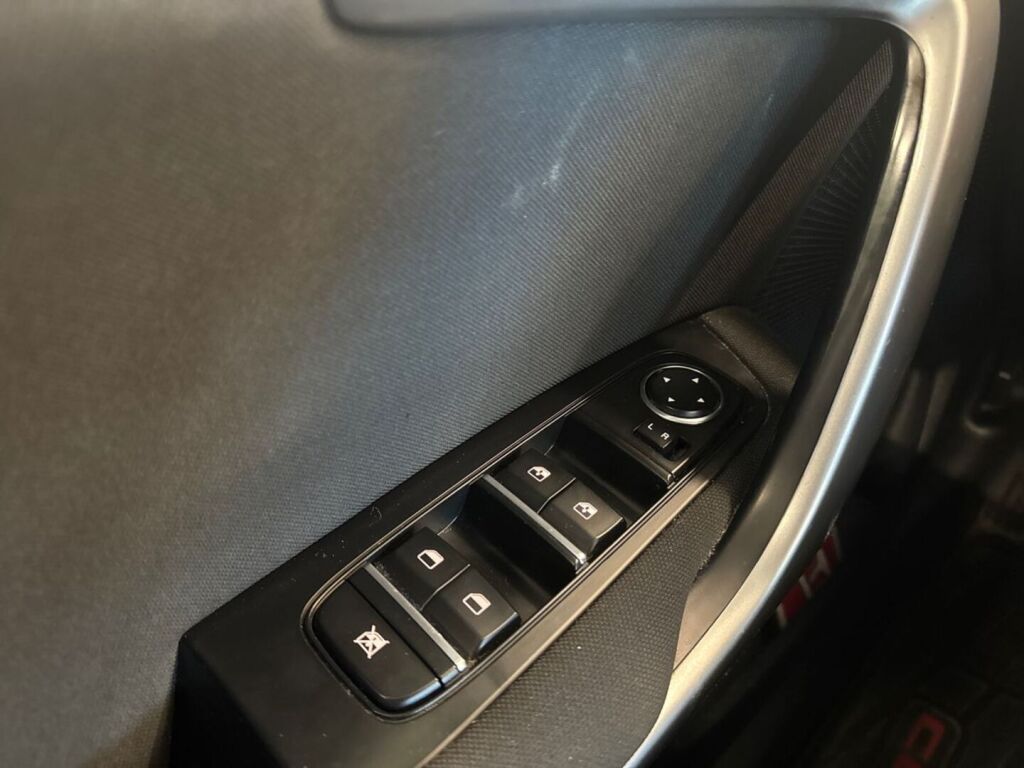 Kia Ceed 2020 Punainen
