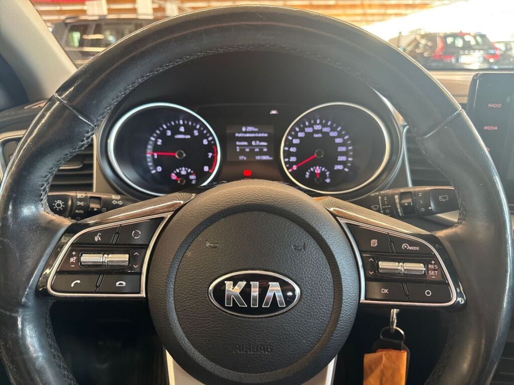 Kia Ceed 2020 Punainen