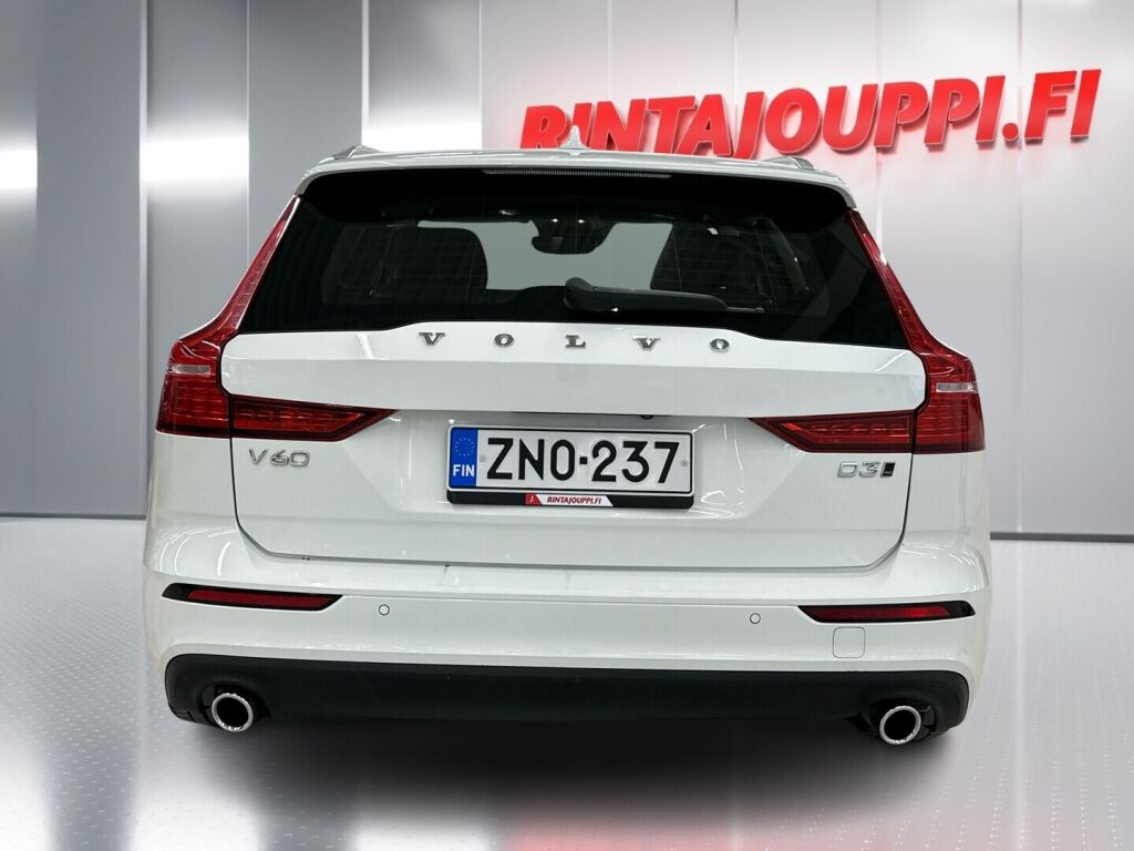 Volvo V60 2021 Valkoinen