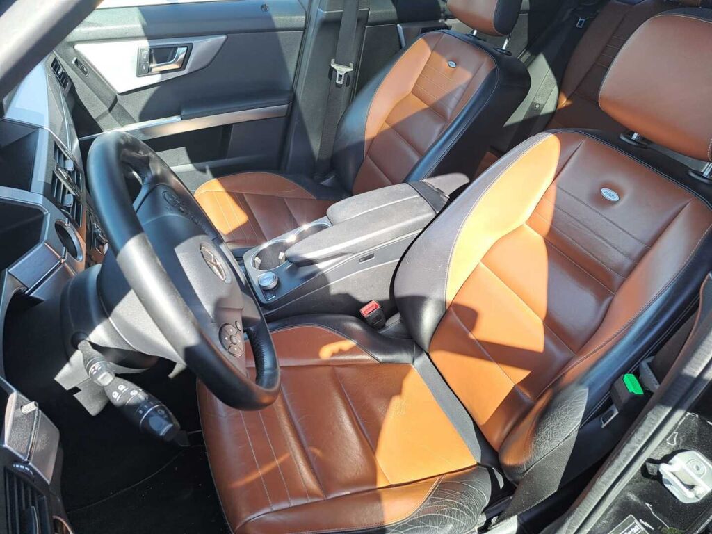 Mercedes-Benz GLK 2012 Musta