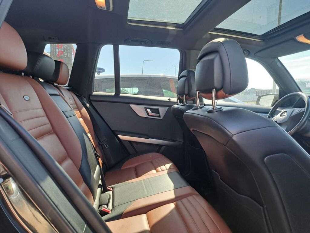 Mercedes-Benz GLK 2012 Musta