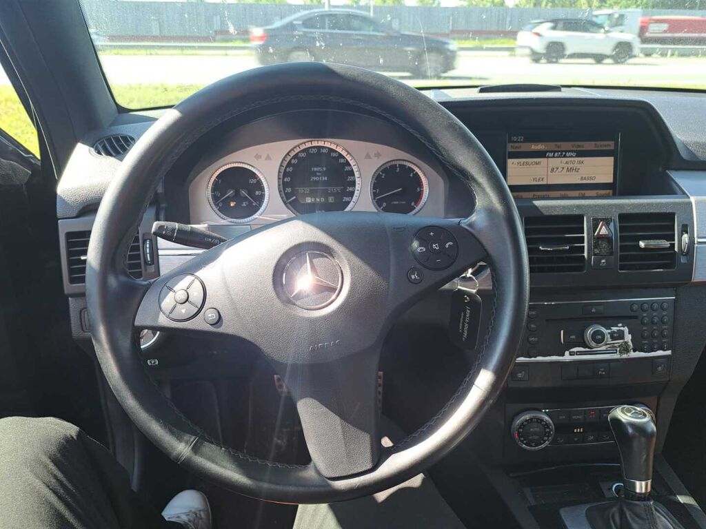 Mercedes-Benz GLK 2012 Musta