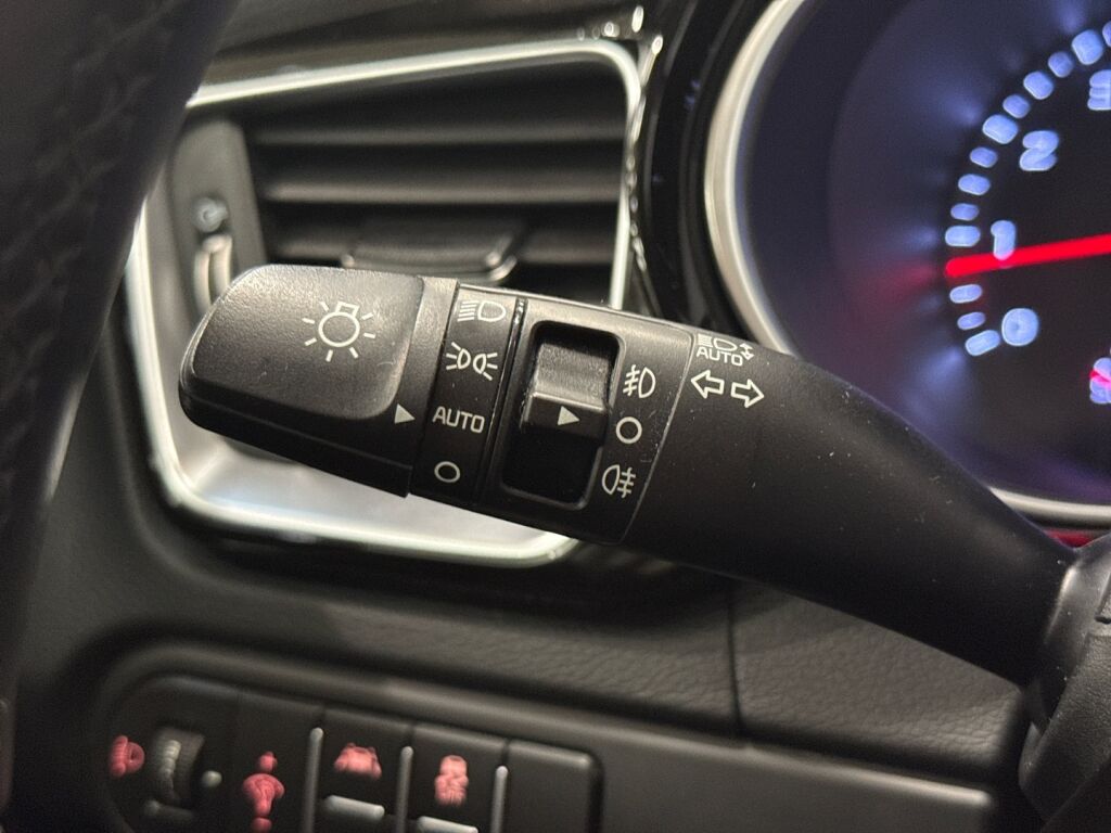 Kia XCeed 2022 Valkoinen